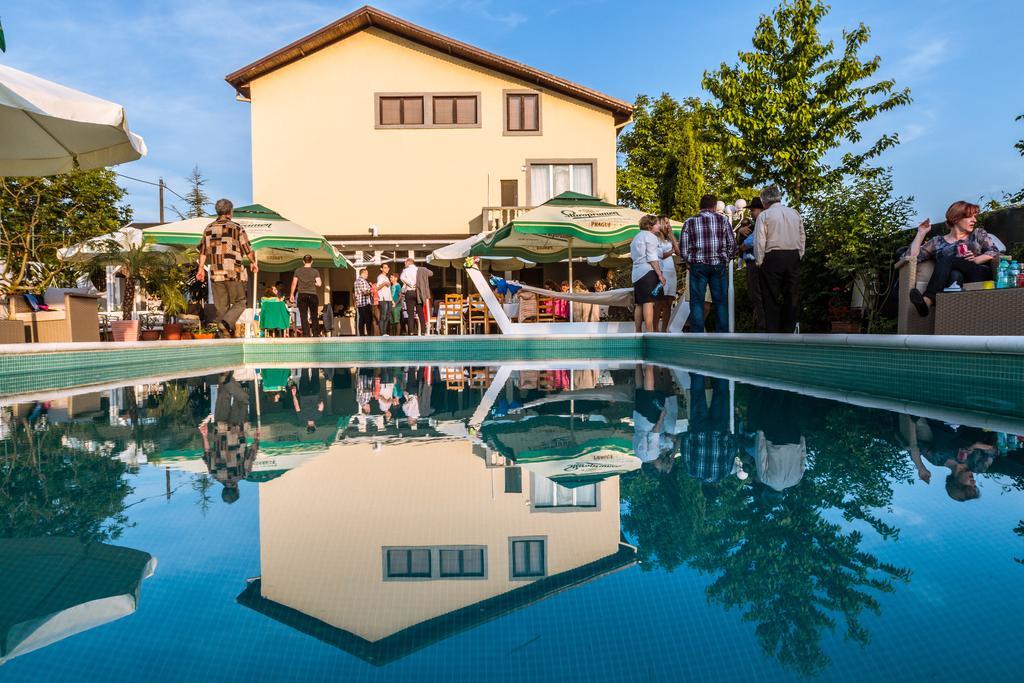 Готель Casa Radu Снаґов Екстер'єр фото
